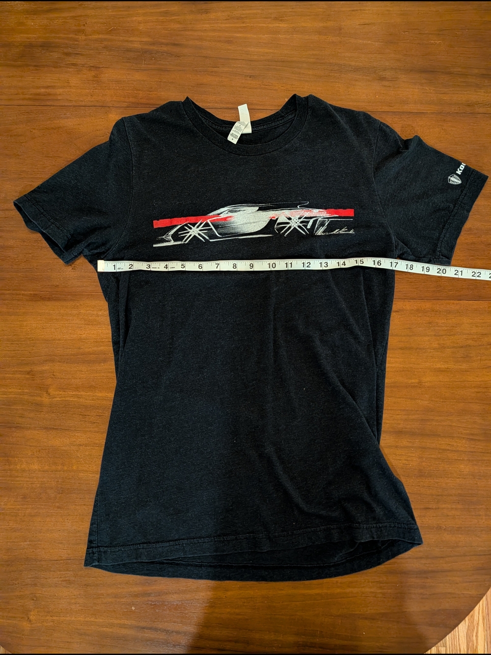 Men's Medium Koenigsegg Car Design T Shirt